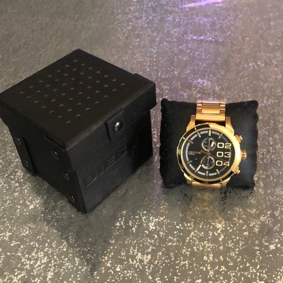 DIESEL - Picture 3 of 5